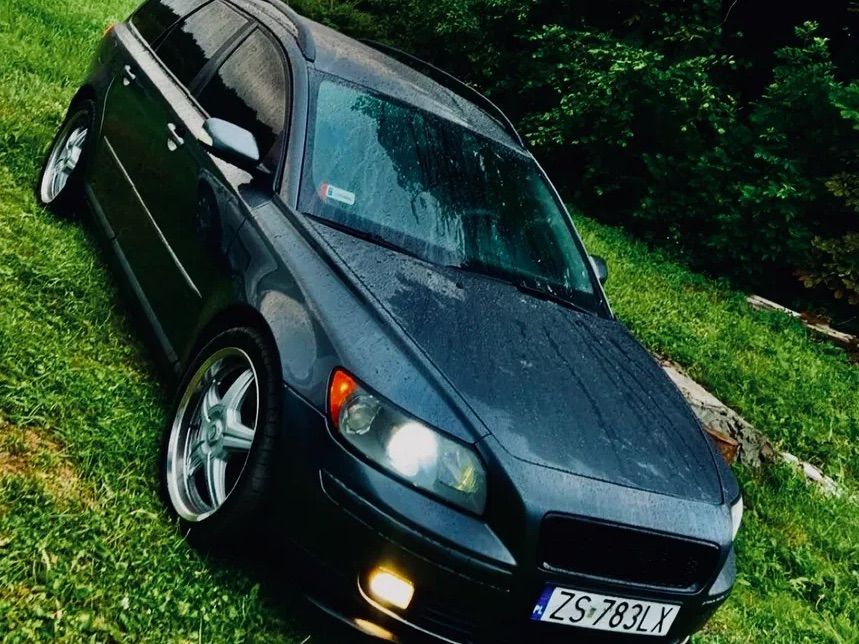 Volvo V50