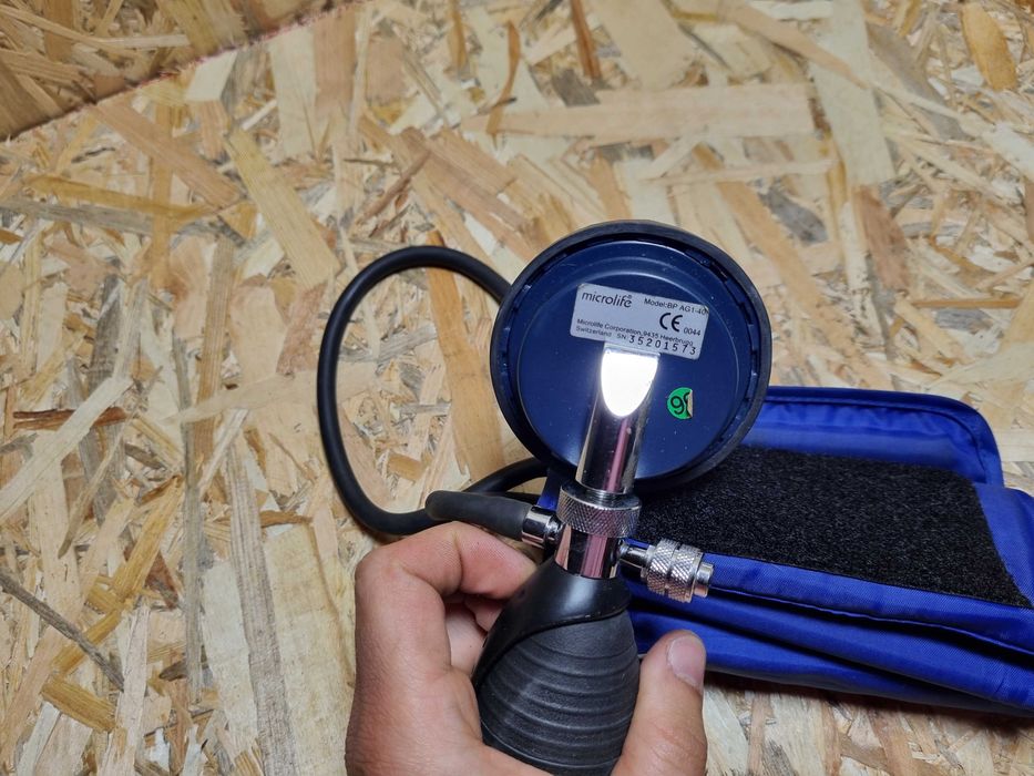 Тонометр Microlife BP AG1-40