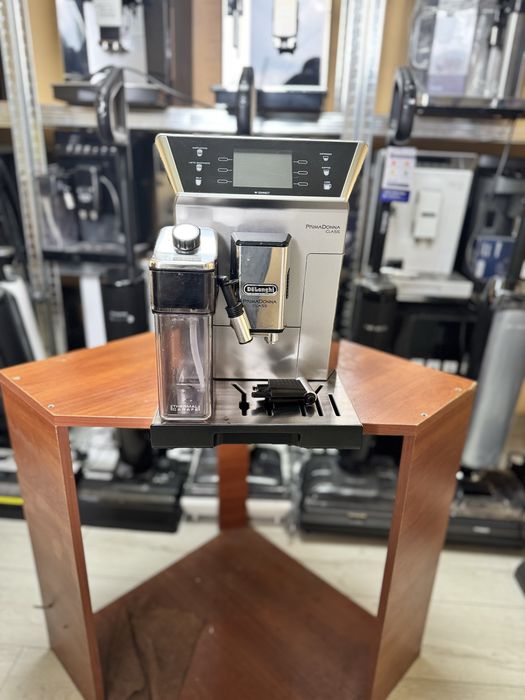Кавомашина Delonghi esam 3200 2600 magnifica s