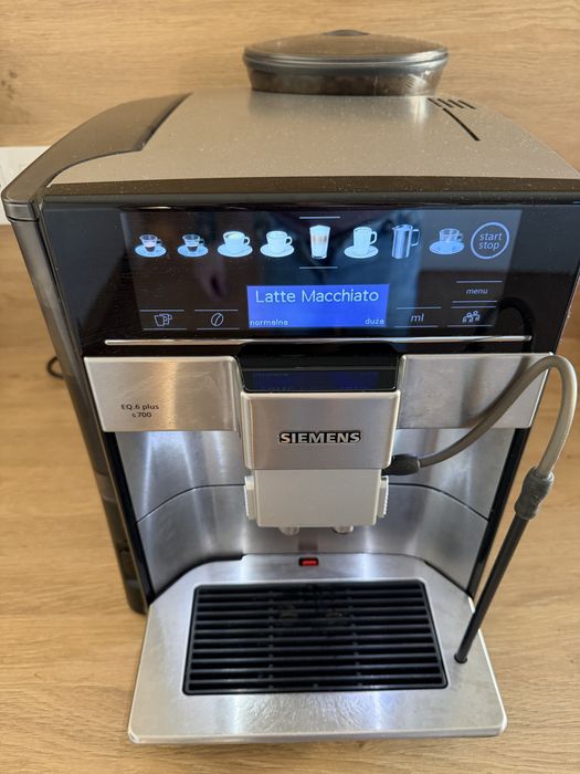 Ekspres do kazy Siemens EQ 6 plus s700