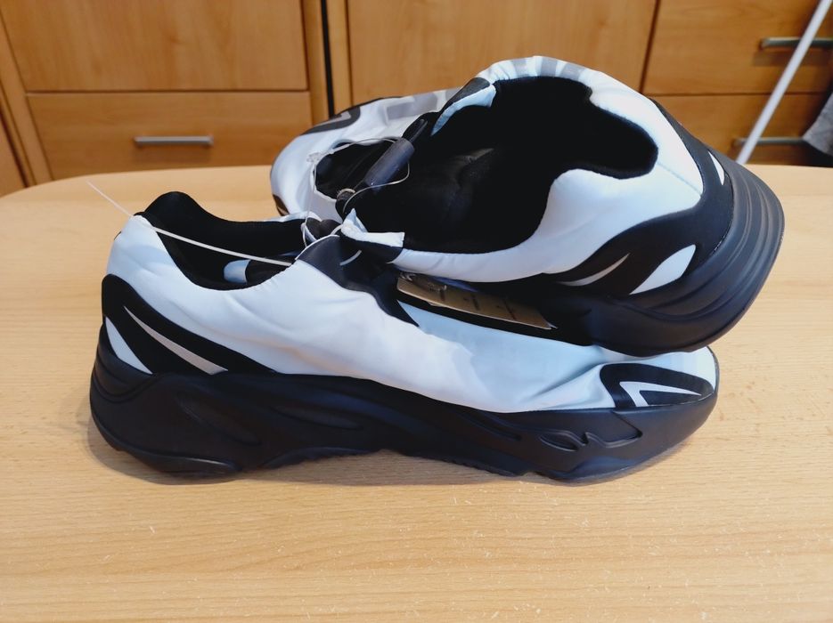 Adidas yeezy boost 700 MNVN GZ0711