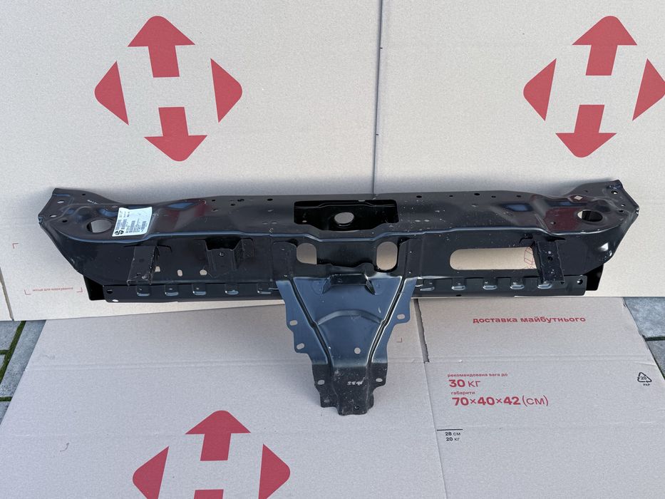 MI1225157 панель передня міцубісі аутлендер 2011-2019