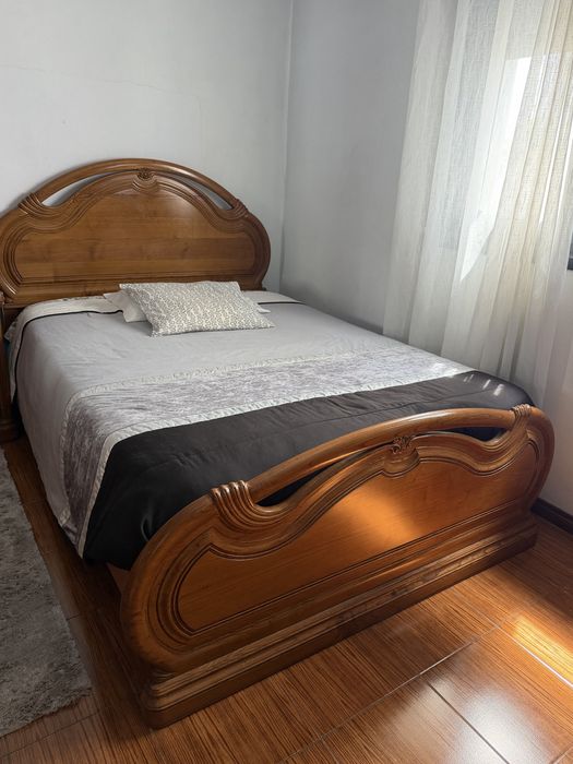 Quarto completo madeira bom estado