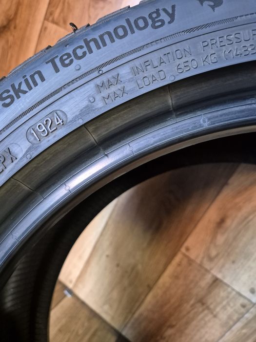 205/50/17 Uniroyal para zima 7mm 2024r