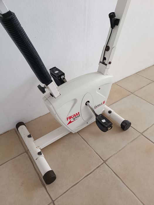 Exercise bicycle in good condition512371704884121602