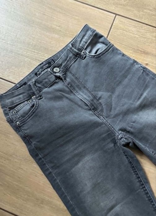 Szare jeansy rurki Bershka Skinny High Waist | Wysoki stan | 36 / S