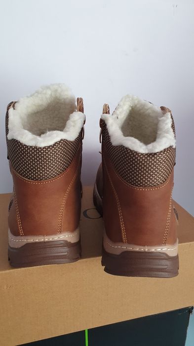 Buty męskie zimowe kolor brąz rozmiar 44
