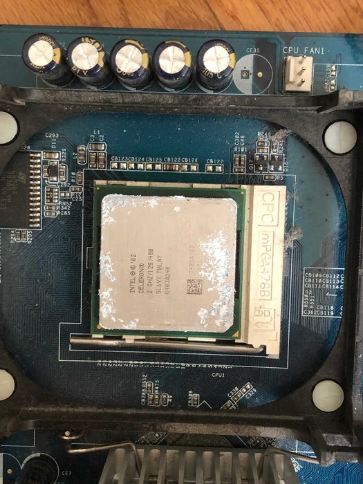 Продам комплект (мат. плата, проц, память)