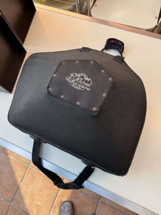 Trompa J. Michael usada