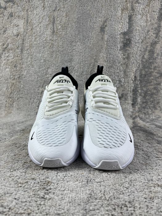 Nike Air max 270 Branco e Preto Tamanho 44EU