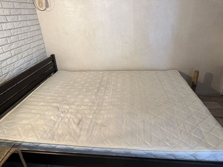 Матрас 200×160 б у