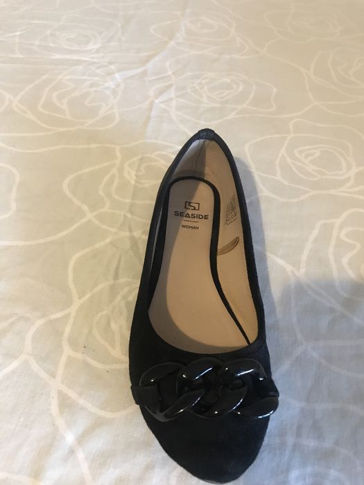 Sabrinas pretas, pouco uso