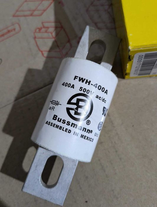 Запобіжник Bussmann FWH-400A