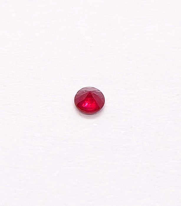 Rubin Naturalny Fasetowany 0,040ct