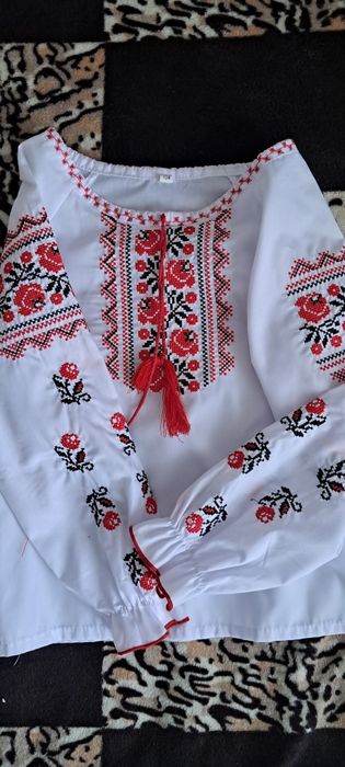 Вишиванка на дівчинку 104 розмір