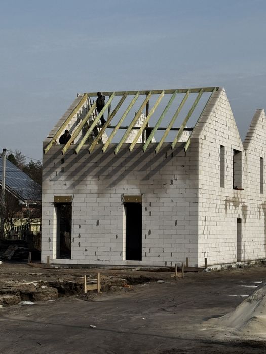 Продам таунхаус рядом с рекой и лесом.