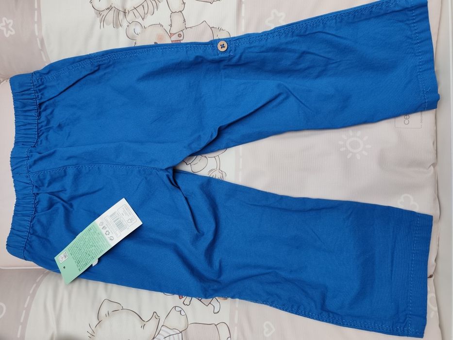Nowe spodenki materiałowe chłopięce r. 98