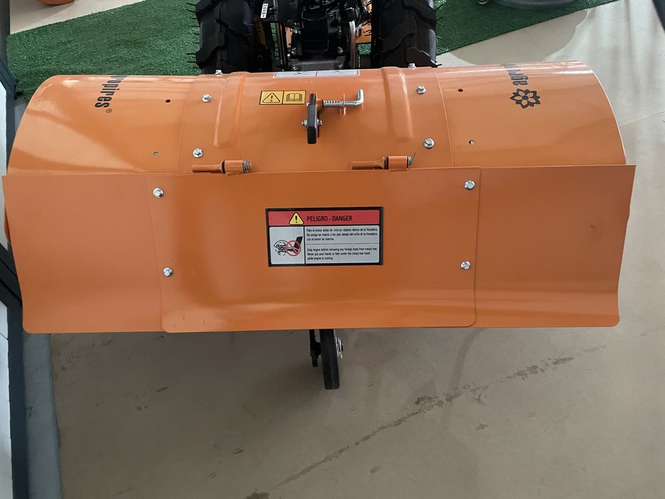 Motocultivador 15 cavalosde fresa de 1 m