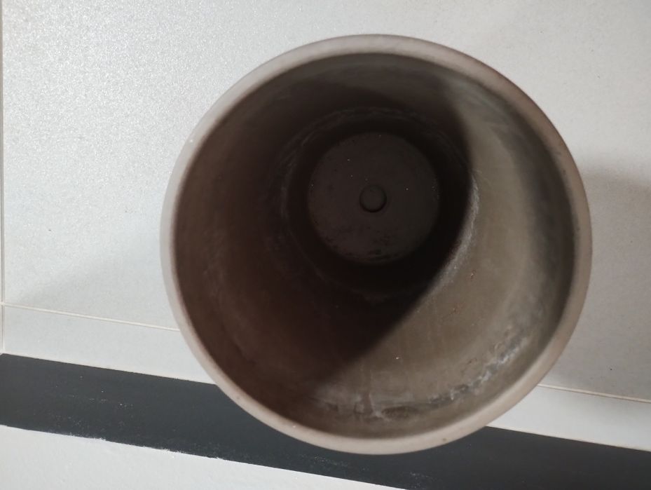 Donice terakotowe bazalt