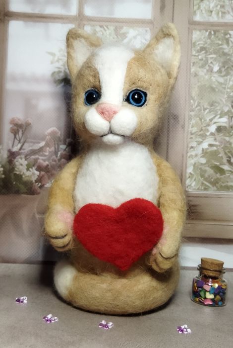 Котики валяні, сердечні подарунки
