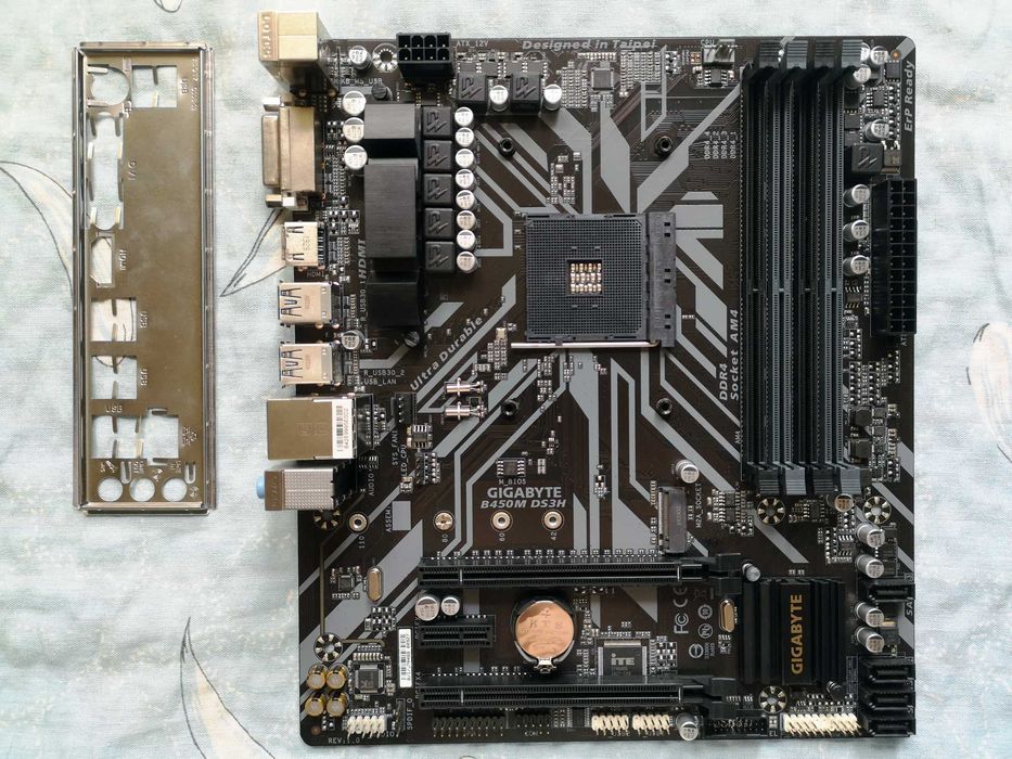 Материнська плата Socket AM4 Gigabyte B450M DS3H (rev.1.0)