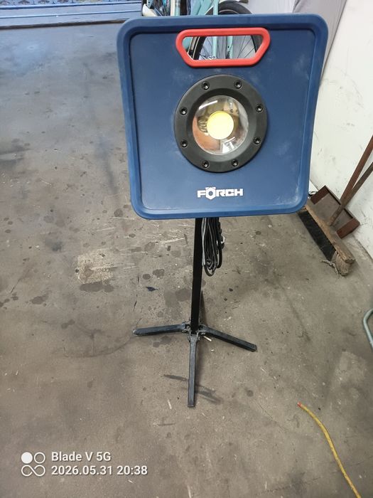Halogen firmy forsch