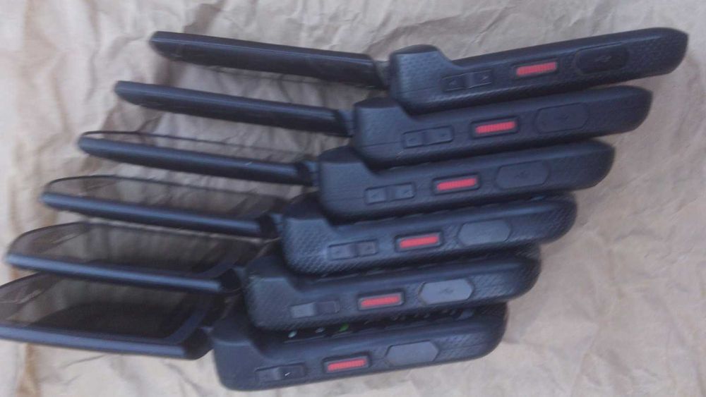 Захищені телефони розкладушки KYOCERA DURA Samsung Convoy від 600 гр