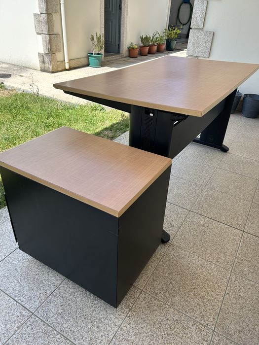 Secretária com gavetas 160x60