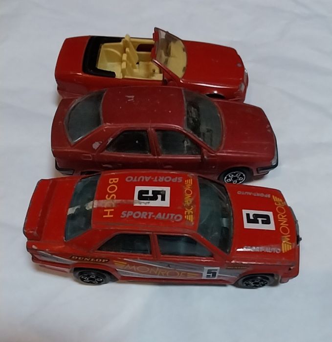 Lote de 3 miniaturas em escala 1/43