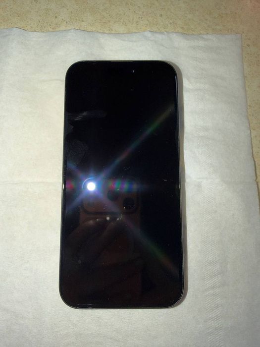 Продам IPhone 15 Pro