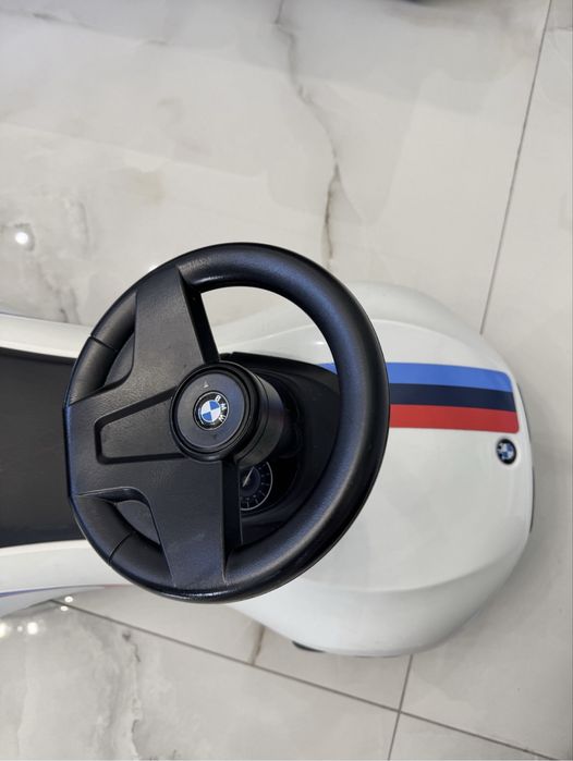 Дитячий автомобіль BMW Baby Racer
