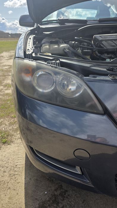 Lampy przód Mazda 3 2008r Lift