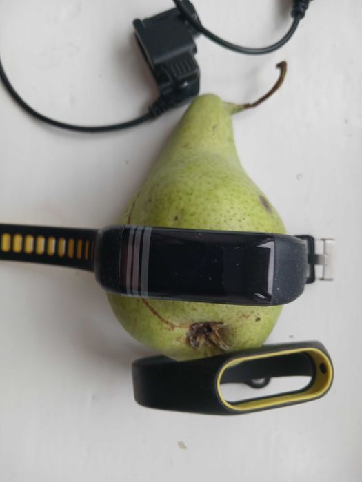 Шагомер, фитнесс браслет ! 377 ГРН олх доставка !