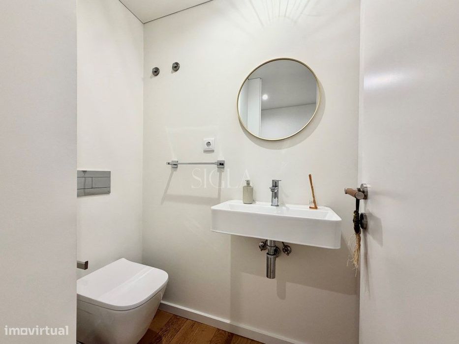 Apartamento T2, com vistas mar, a 50 metros da praia