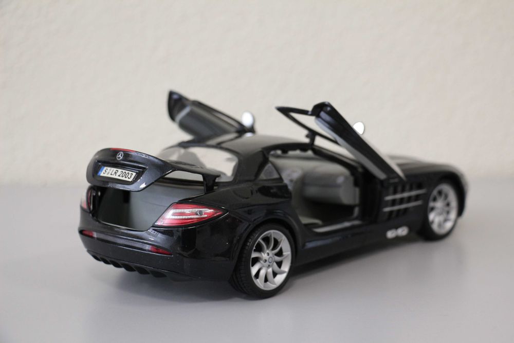 Maisto mercedes benz slr mclaren 1/18 124910 - Collection