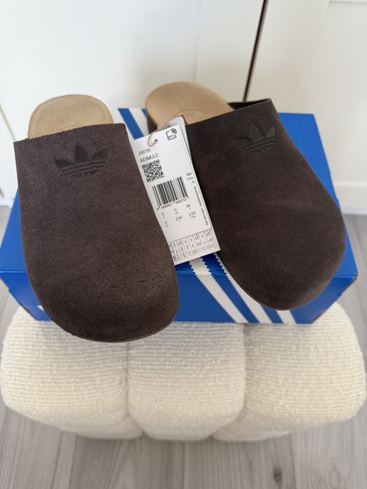 Skórzane klapki Adidas Mule roz, 37