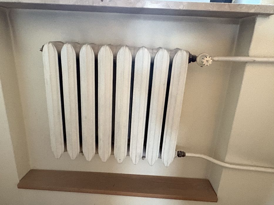 Żeliwne grzejniki NRD – retro loft, sprawne, mocne