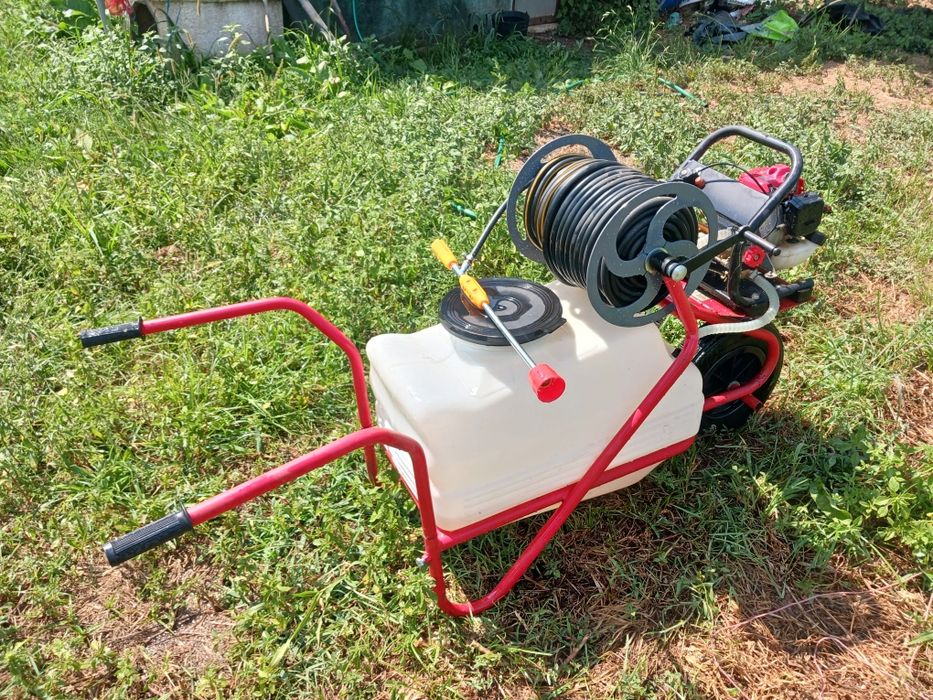 Pulverizador carrinho 70lt como novo