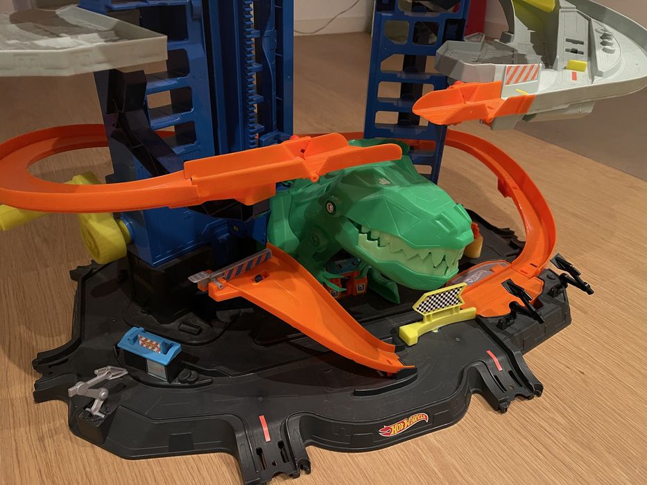 Hot Wheels Ultimate Garage