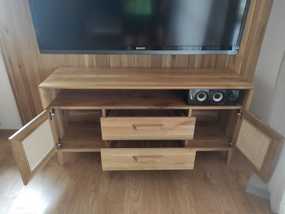 Komoda lita dębowa z ratanem