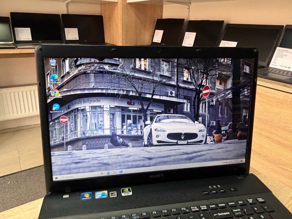 Laptop Sony Vaio PCG-91211M - i5-2520M, 8GB ram, dysk SSD, 17,3"