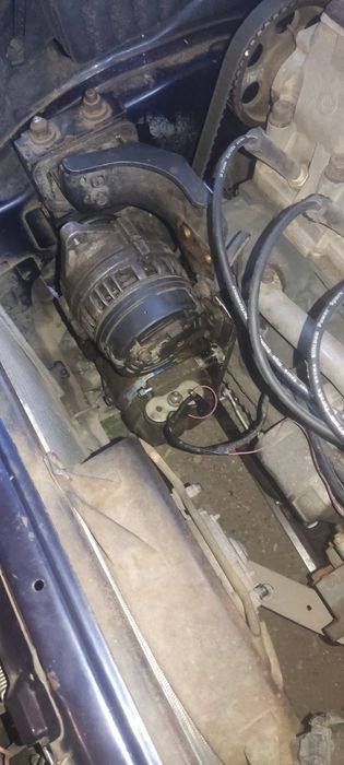 Продам Сенс 1.3 с кондеционером, и коробкой от ланос 1.5