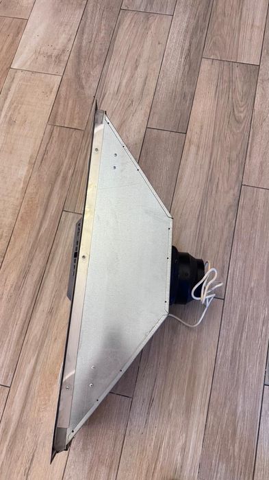 Витяжка кухонна, 90см