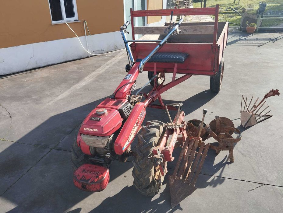 Motocultivador Honda F560 – 5,5 CV + Charrua + Frese + Reboque