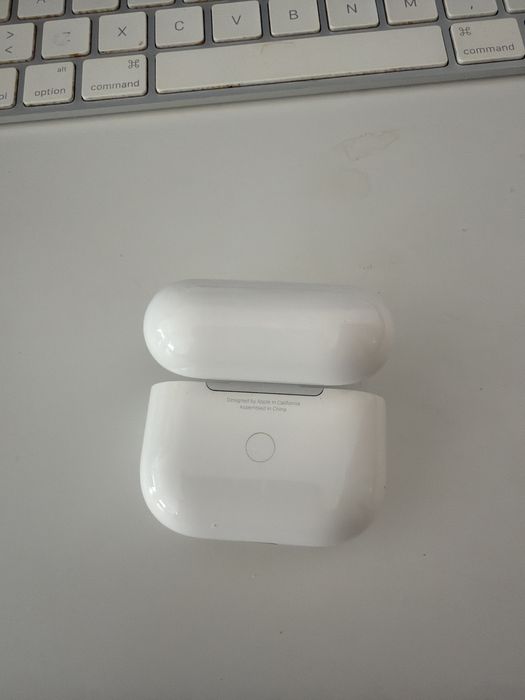 Vendo caixa de air pods 3 original apple