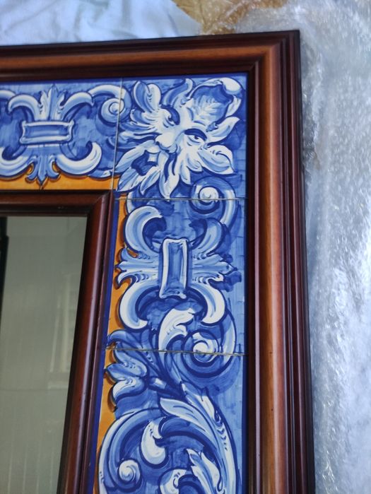 Espelho com azulejo pintado á mão