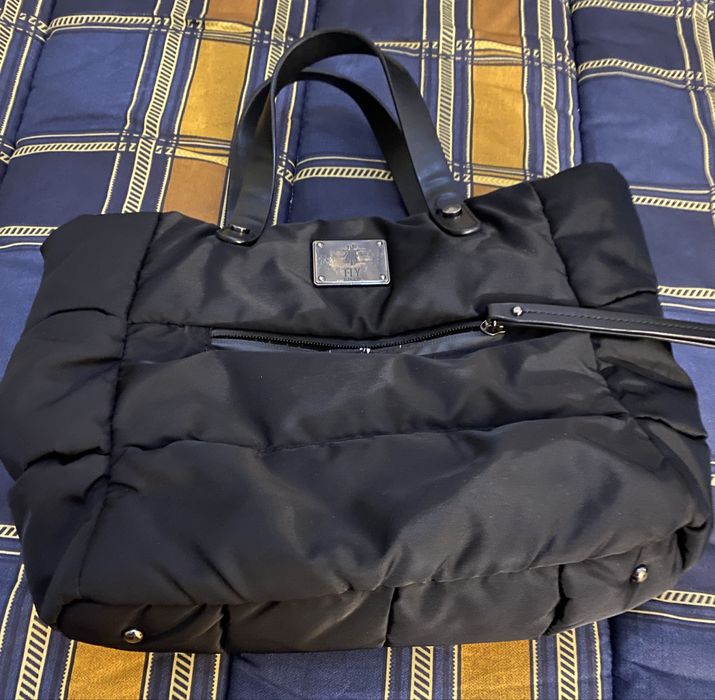 Mala Fly usada mas em bom estado