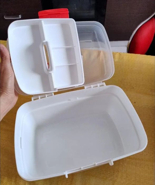 Caixa pequena para arrumar medicação