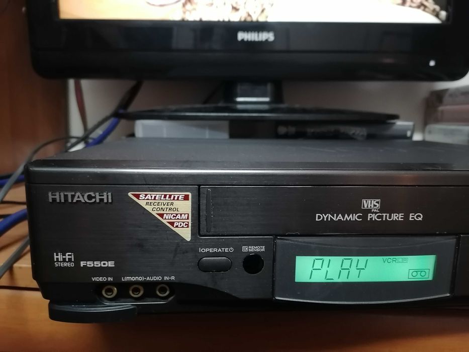 Magnetowid VHS Hitachi VT-F550E HI-FI Stereo pilot