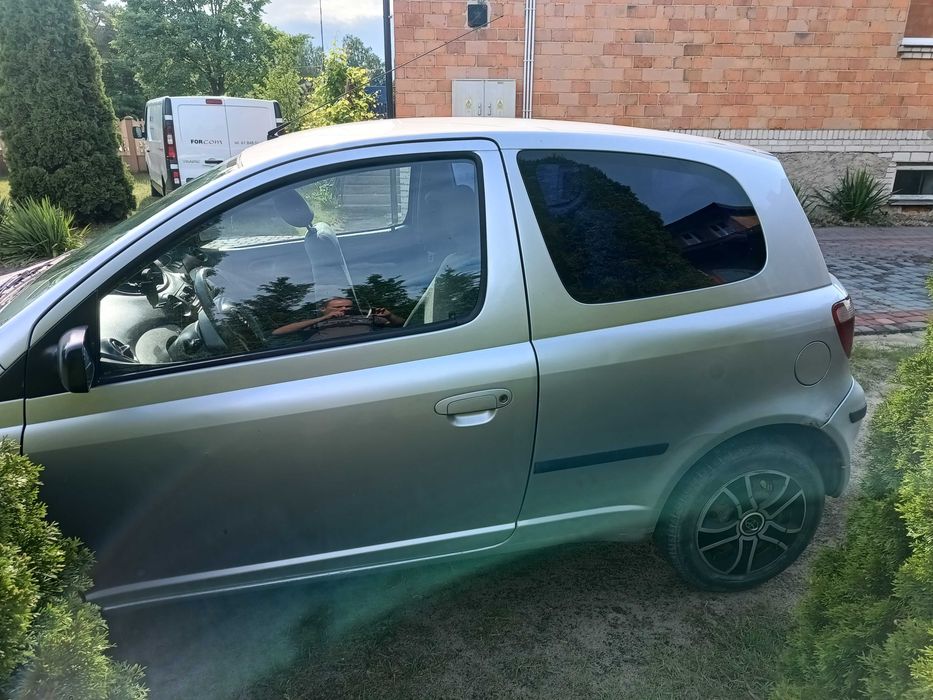 Toyota Yaris 1 auto